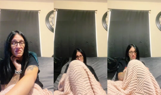 larsen1411 TikTok Live — Oct 3, 2026, 1:07 AM