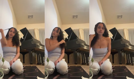 lashaspoetry TikTok Live — Oct 4, 2026, 11:41 AM