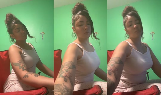 latinaleegoddess TikTok Live — Oct 3, 2026, 1:20 AM