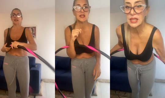 latuadott1 TikTok Live — Oct 2, 2026, 9:37 AM