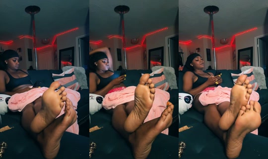 laughswithlux TikTok Live — Aug 27, 2026, 9:11 AM
