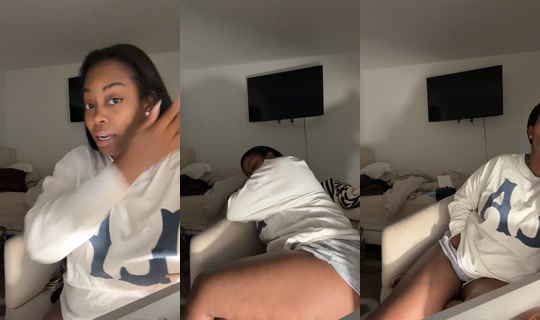 laurenchilli TikTok Live — Sep 1, 2026, 12:25 PM