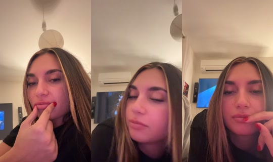 laury.snz TikTok Live — Oct 5, 2026, 10:29 PM