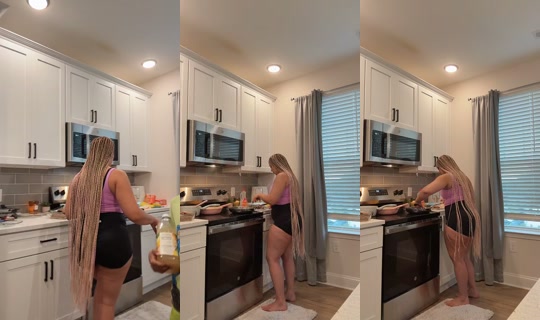 lexiebernaye TikTok Live — Aug 28, 2026, 9:01 PM