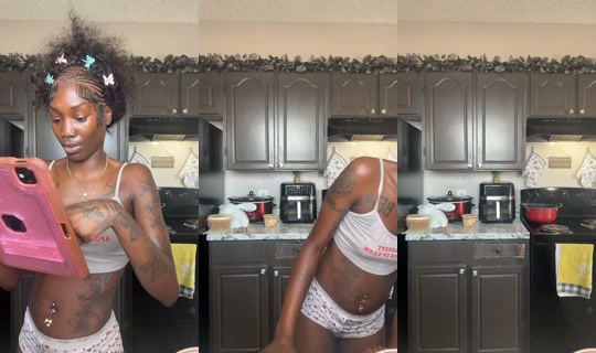 lexyfineassss TikTok Live — Aug 29, 2026, 6:43 PM