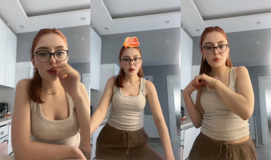 lily37117 TikTok Live — Oct 2, 2026, 11:52 AM