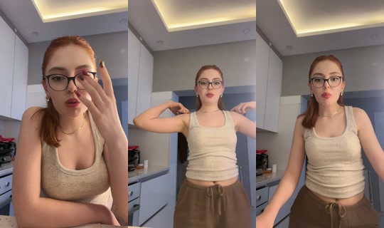 lily37117 TikTok Live — Oct 2, 2026, 3:13 PM