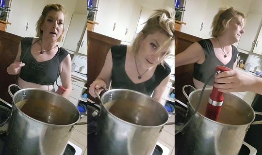 linlinwd TikTok Live — Aug 24, 2026, 12:58 AM