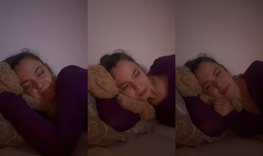 lissy.unplugged33 TikTok Live — Oct 5, 2026, 12:15 AM