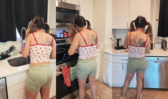 littlepotstickers TikTok Live — Oct 2, 2026, 9:56 PM