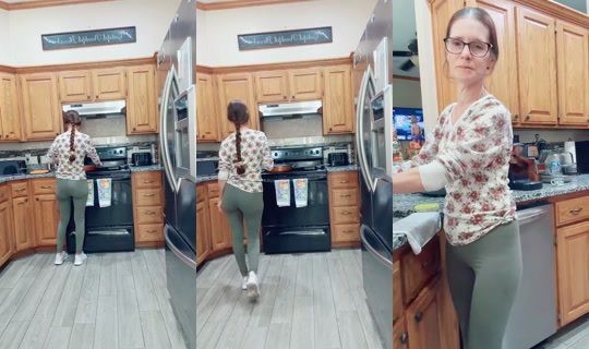 llaremyyy24 TikTok Live — Oct 4, 2026, 9:57 PM