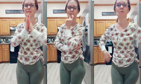 llaremyyy24 TikTok Live — Oct 4, 2026, 11:07 PM