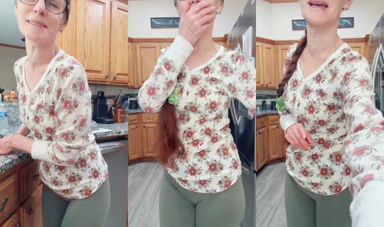 llaremyyy24 TikTok Live — Oct 8, 2026, 8:47 PM