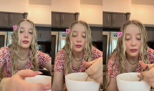lolamariass TikTok Live — Oct 5, 2026, 2:52 AM