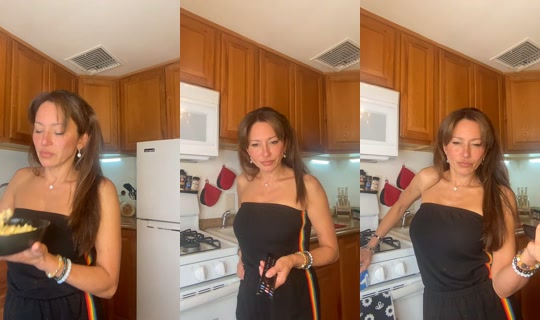 lolaros000 TikTok Live — Aug 29, 2026, 5:03 PM