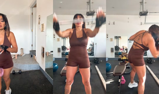 lolis1055 TikTok Live — Oct 1, 2026, 3:18 PM