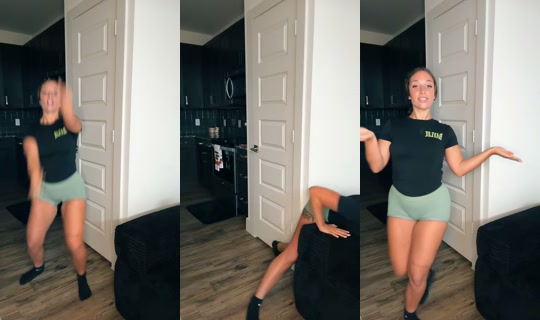 lookbaylei TikTok Live — Oct 4, 2026, 10:30 PM