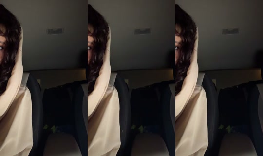 loom.only TikTok Live — Sep 29, 2026, 8:05 PM