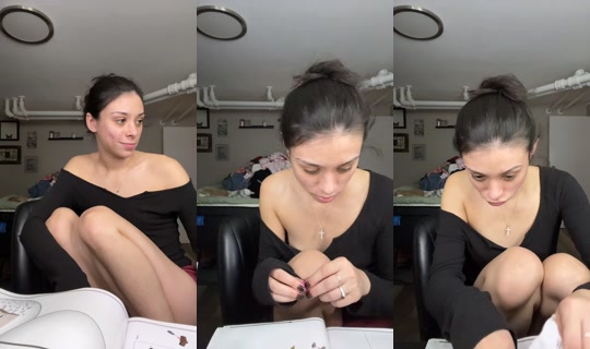 lou3lou33 TikTok Live — Aug 26, 2026, 10:10 PM