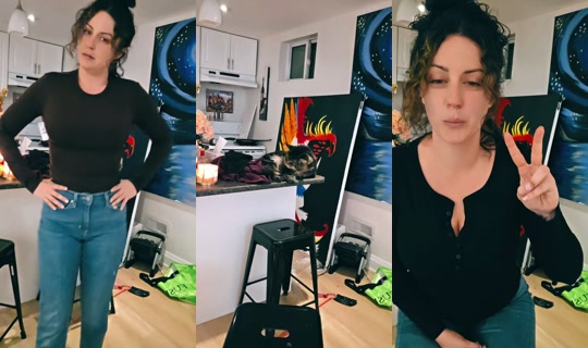 lovelife13203 TikTok Live — Oct 8, 2026, 11:22 PM