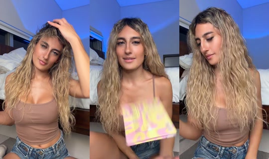 luxxlaurax TikTok Live — Oct 1, 2026, 11:55 PM