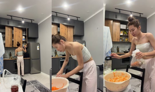 makosya_01kz TikTok Live — Oct 8, 2026, 1:59 PM