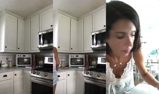 mama_hour TikTok Live — Aug 24, 2026, 6:26 PM