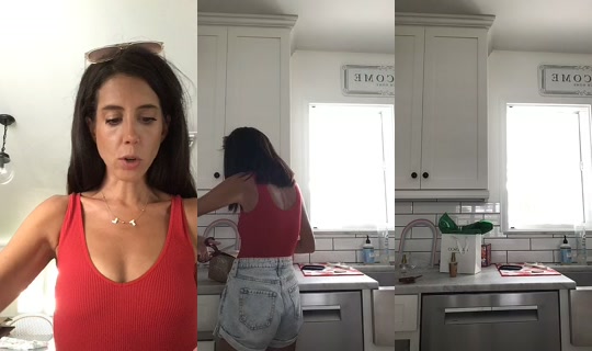 mama_hour TikTok Live — Aug 25, 2026, 5:23 PM