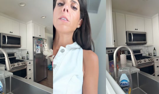 mama_hour TikTok Live — Sep 3, 2026, 7:54 PM