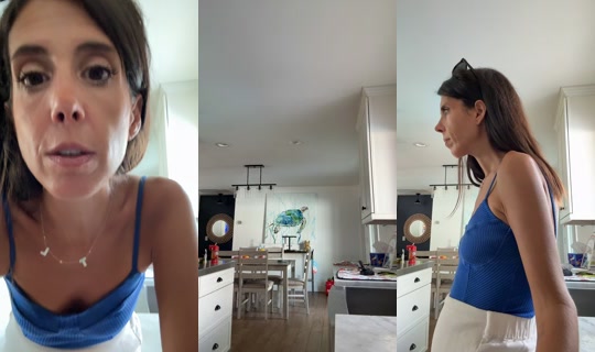 mama_hour TikTok Live — Oct 9, 2026, 7:49 PM