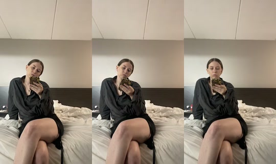 manticmoe TikTok Live — Oct 2, 2026, 8:05 PM