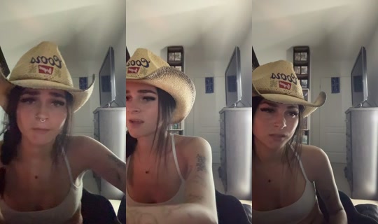 marieeleea TikTok Live — Sep 2, 2026, 11:44 PM