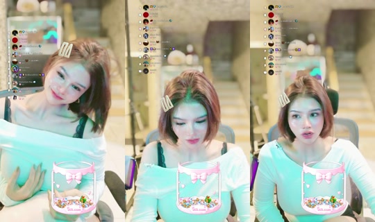 maya_jan09 TikTok Live — Oct 8, 2026, 7:17 PM
