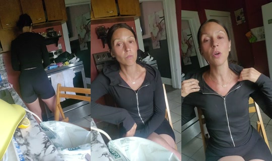 megs.belcastro TikTok Live — Aug 23, 2026, 9:42 PM