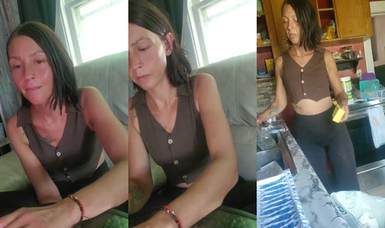 megs.belcastro TikTok Live — Aug 24, 2026, 5:57 PM