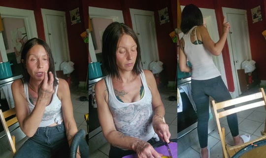 megs.belcastro TikTok Live — Aug 26, 2026, 9:19 PM