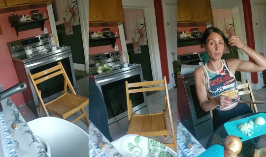 megs.belcastro TikTok Live — Aug 28, 2026, 10:02 PM