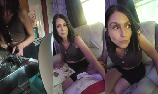 megs.belcastro TikTok Live — Oct 7, 2026, 10:28 PM