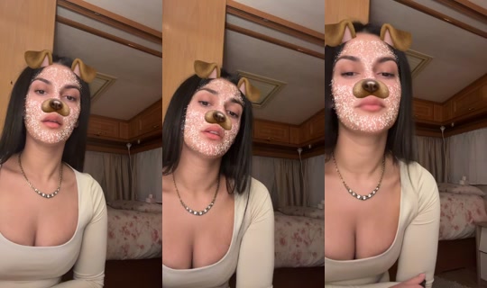melanie_magrini TikTok Live — Aug 23, 2026, 12:40 AM
