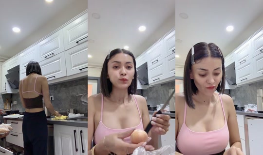 melo.93739 TikTok Live — Aug 20, 2026, 10:12 PM