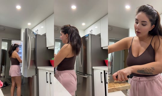 micky.mouse64 TikTok Live — Aug 25, 2026, 12:52 AM