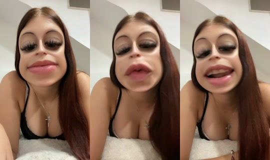 mii.cheel TikTok Live — Aug 22, 2026, 11:11 PM