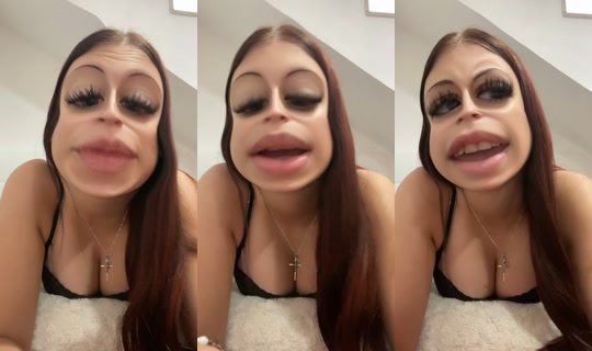 mii.cheel TikTok Live — Aug 23, 2026, 4:20 PM