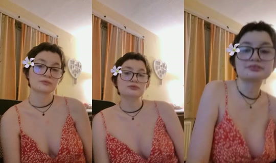 miiki_cos TikTok Live — Sep 2, 2026, 10:51 PM