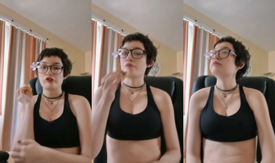 miiki_cos TikTok Live — Sep 30, 2026, 7:40 AM