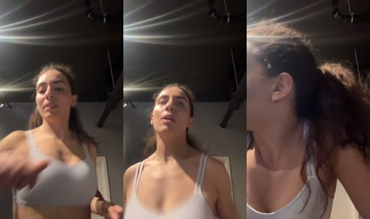 mina_deniz TikTok Live — Oct 1, 2026, 6:32 PM