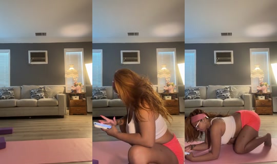 missflexxy TikTok Live — Oct 1, 2026, 12:48 AM