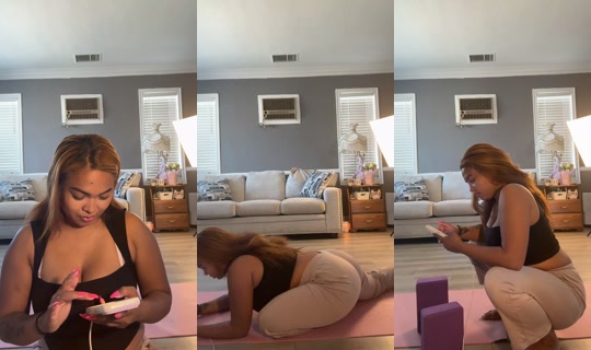 missflexxy TikTok Live — Oct 3, 2026, 8:45 PM