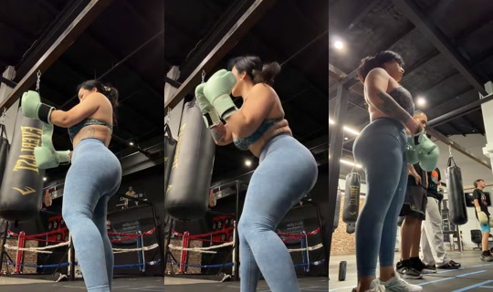 missg956 TikTok Live — Oct 9, 2026, 12:14 AM