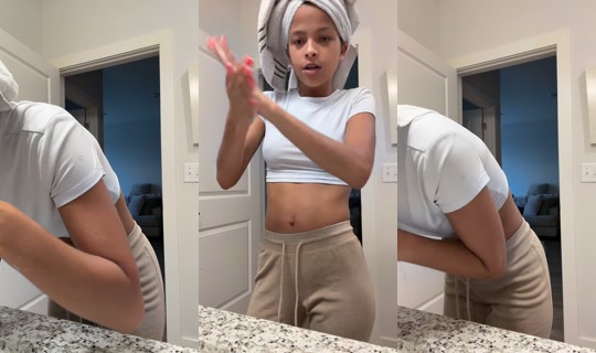 moe22fye TikTok Live — Aug 26, 2026, 12:42 PM